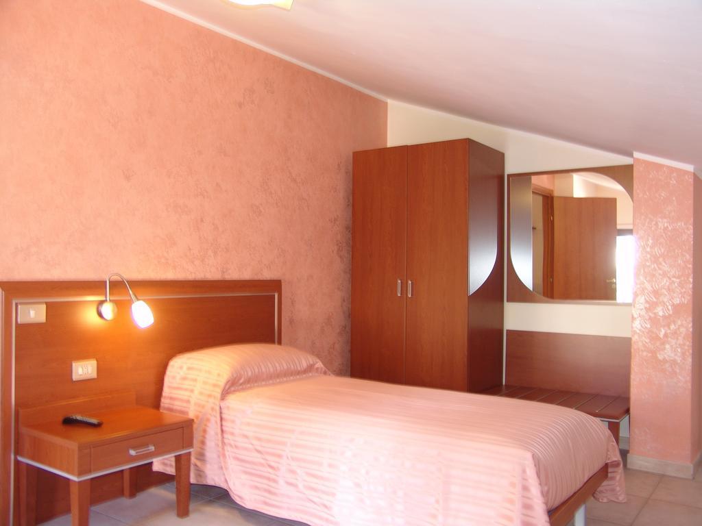 B&B Il Tulipano Rogliano Ruang foto