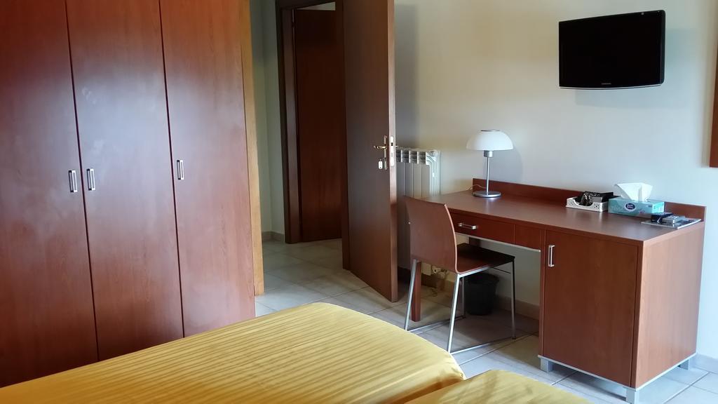 B&B Il Tulipano Rogliano Ruang foto