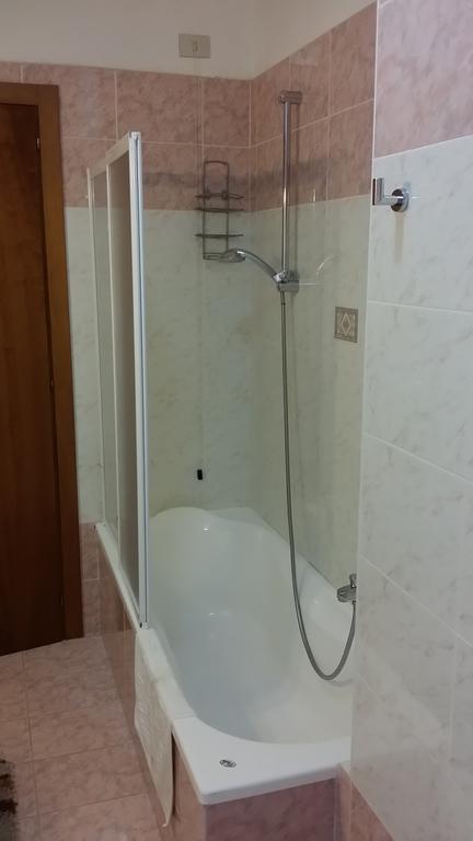 B&B Il Tulipano Rogliano Bagian luar foto